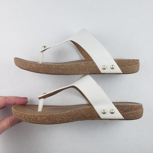 FitFlop IQUSHION Leather Toe-Post Sandals Women's Size 7 - Picture 5 of 11